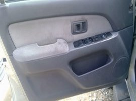 2002 TOYOTA 4RUNNER SILVER SR5 3.4L AT 2WD.  Z24870